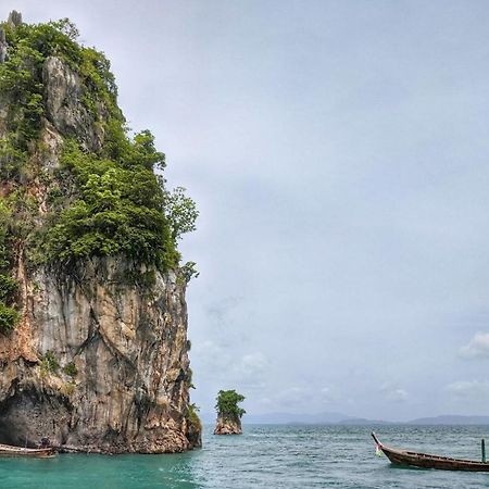 Peykaa Villas Phuket Bagian luar foto