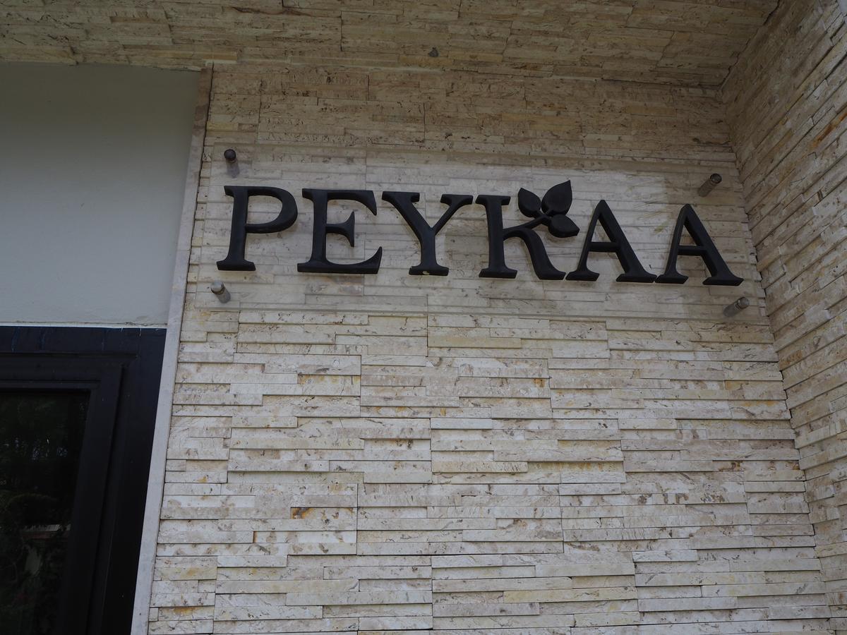 Peykaa Villas Phuket Bagian luar foto